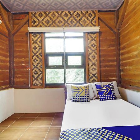 Oyo Homes 90956 Desa Wisata Guranteng Pendjalu Extérieur photo