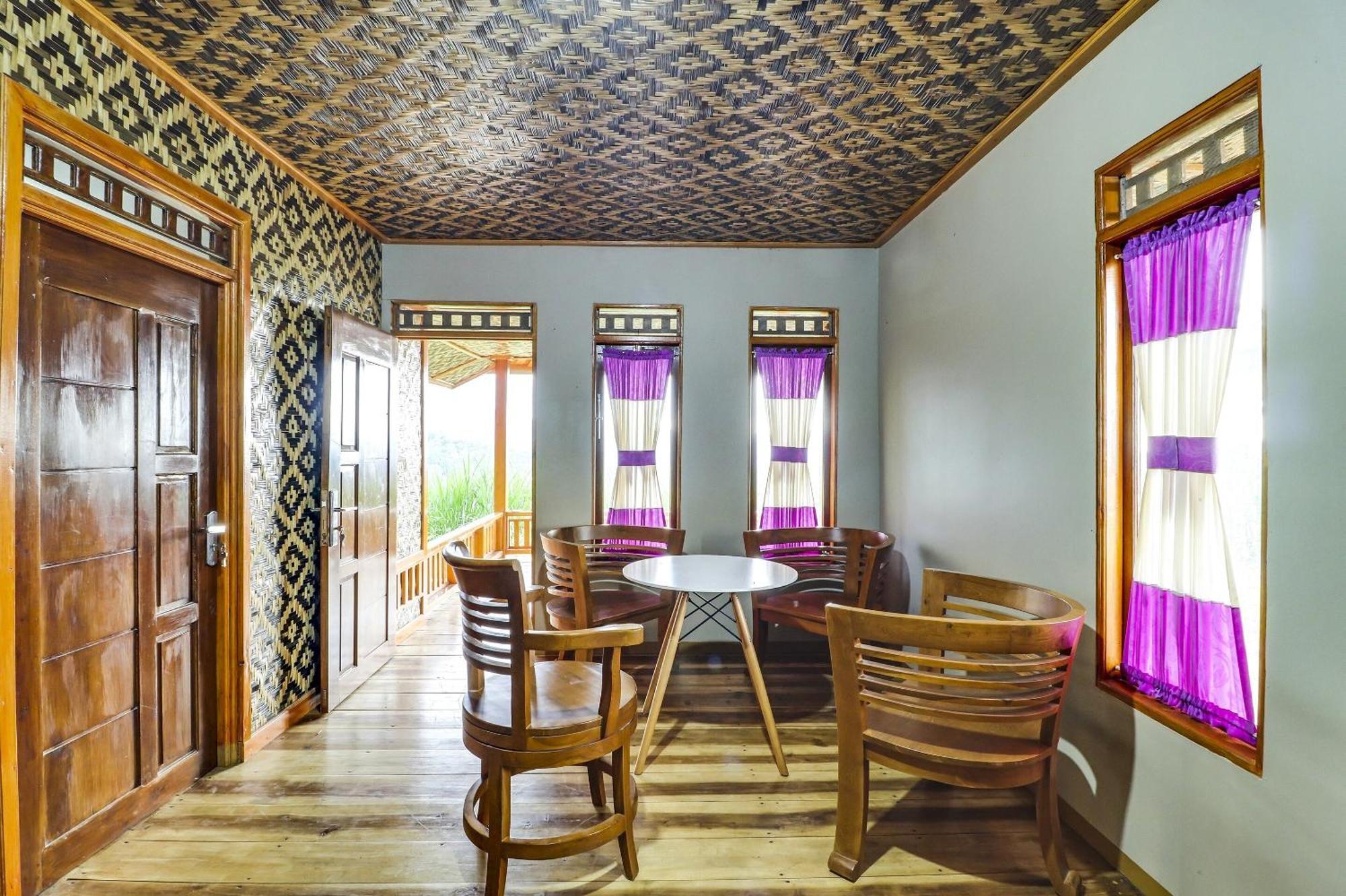 Oyo Homes 90956 Desa Wisata Guranteng Pendjalu Extérieur photo