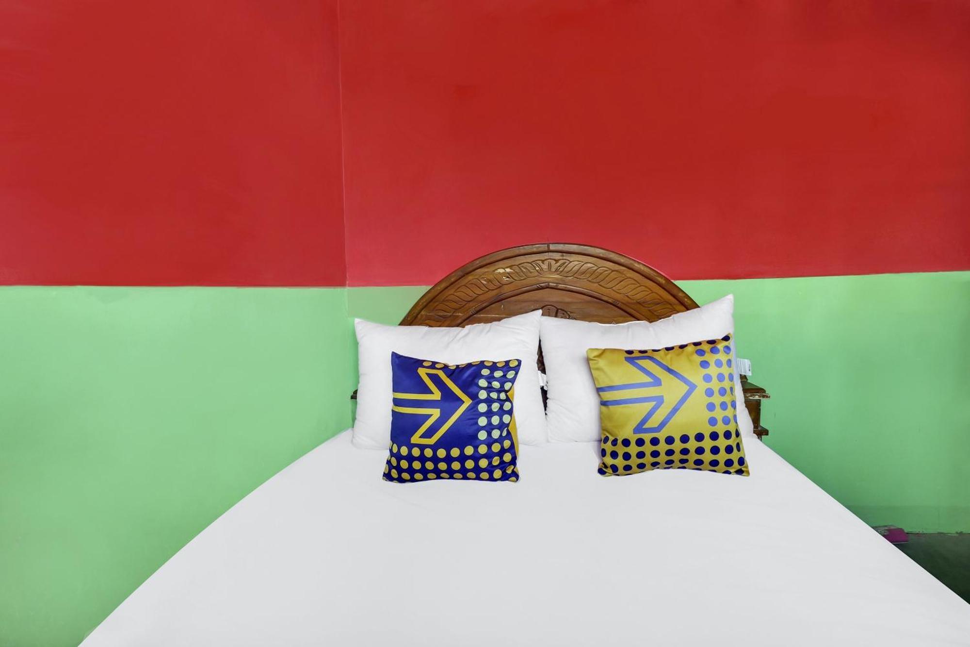 Oyo Homes 90956 Desa Wisata Guranteng Pendjalu Extérieur photo