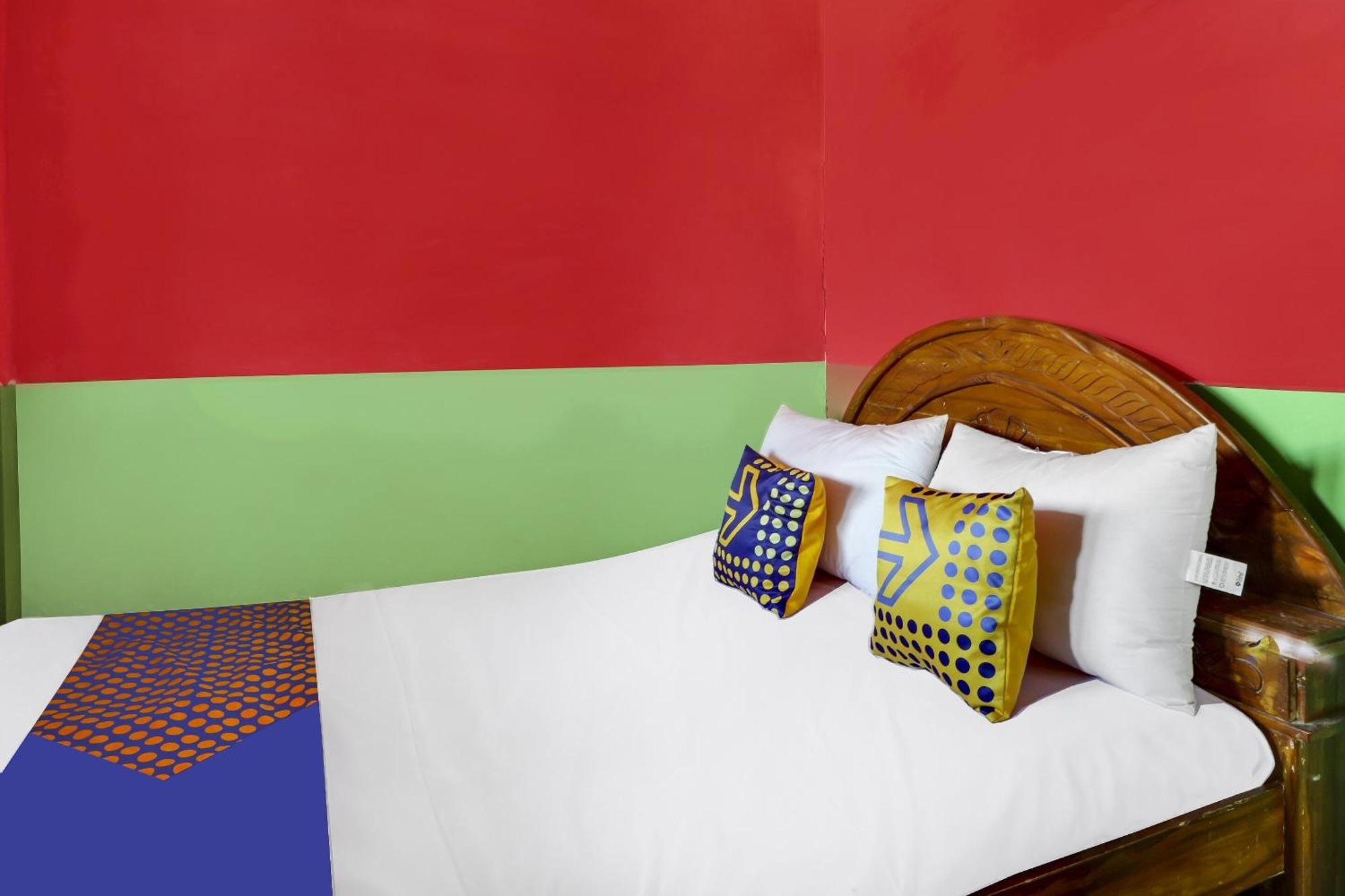 Oyo Homes 90956 Desa Wisata Guranteng Pendjalu Extérieur photo