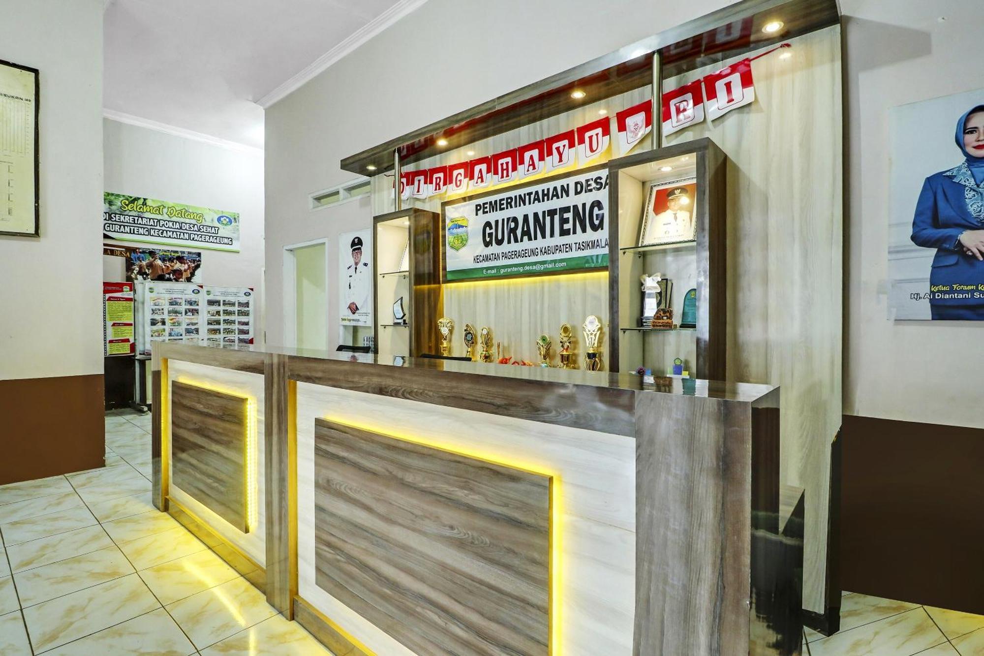 Oyo Homes 90956 Desa Wisata Guranteng Pendjalu Extérieur photo