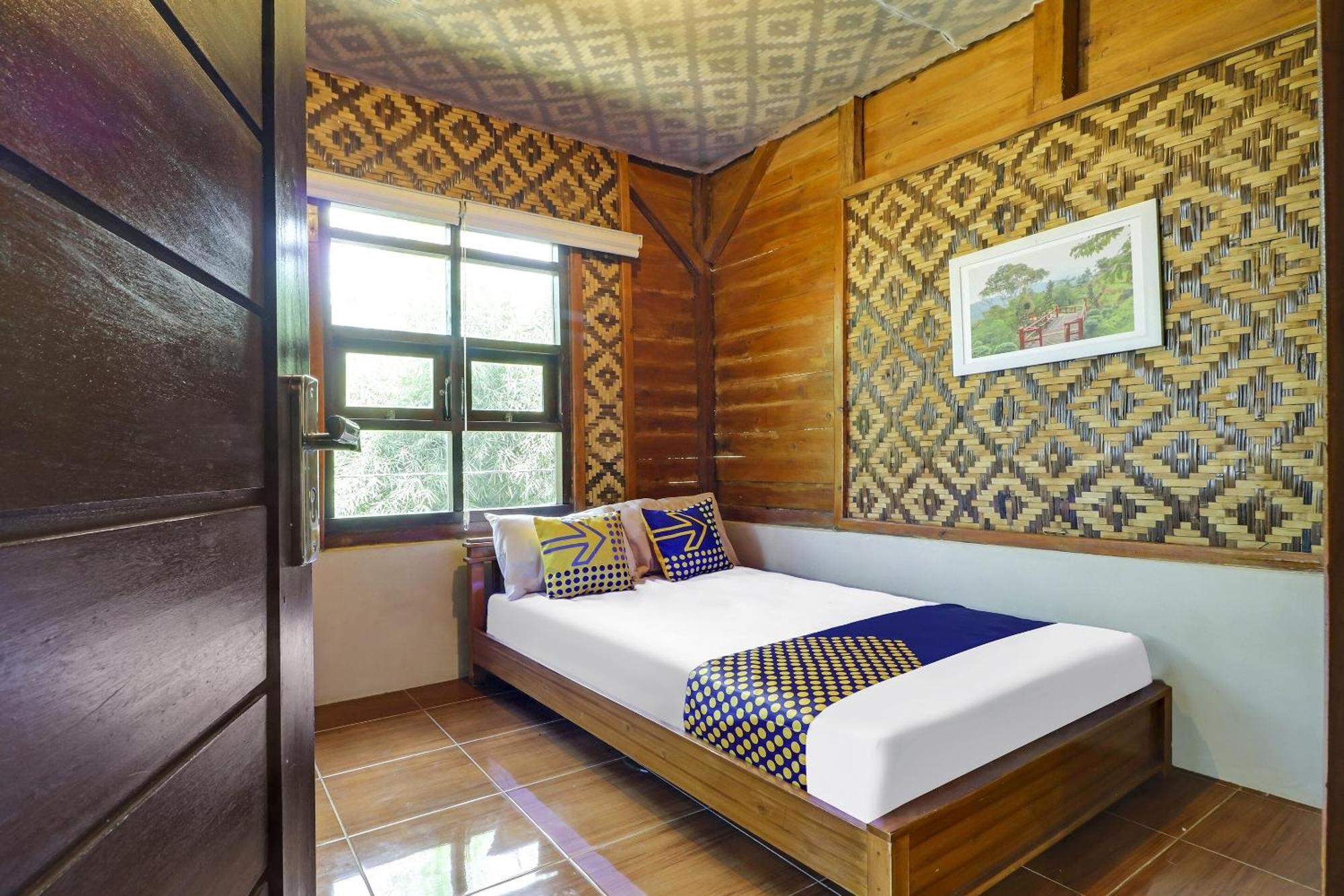 Oyo Homes 90956 Desa Wisata Guranteng Pendjalu Extérieur photo