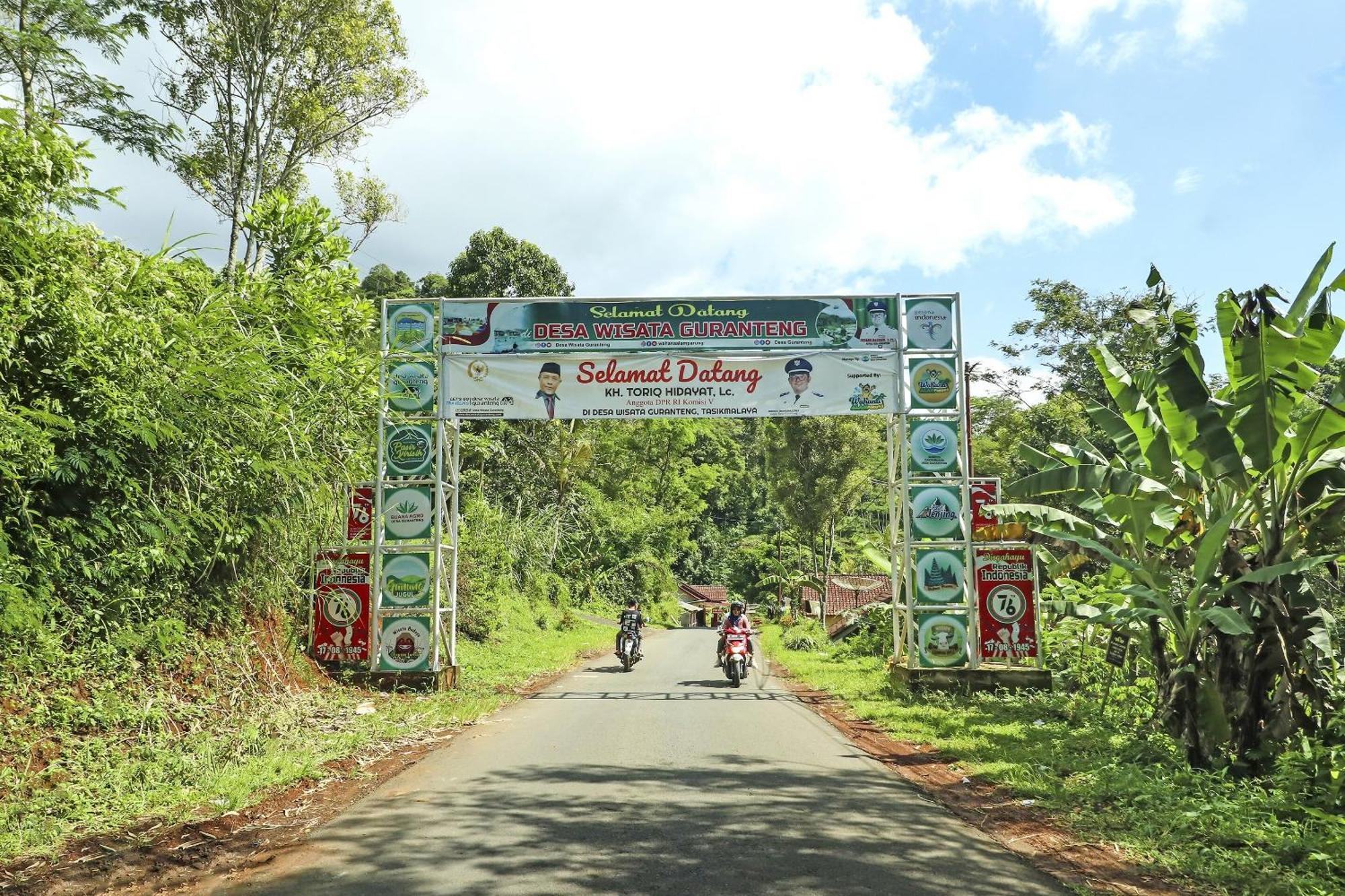 Oyo Homes 90956 Desa Wisata Guranteng Pendjalu Extérieur photo